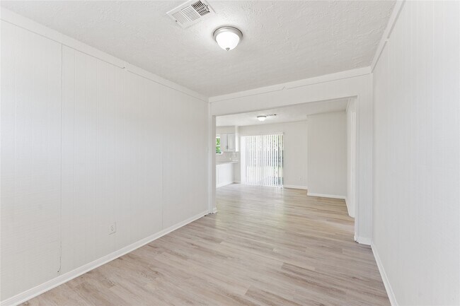 Building Photo - 7725 St Lo Rd