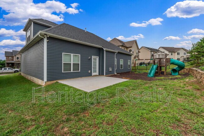 Building Photo - 2610 Brooke Willow Blvd