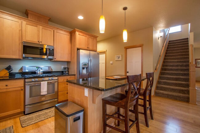 Building Photo - 1021 Redtail Loop