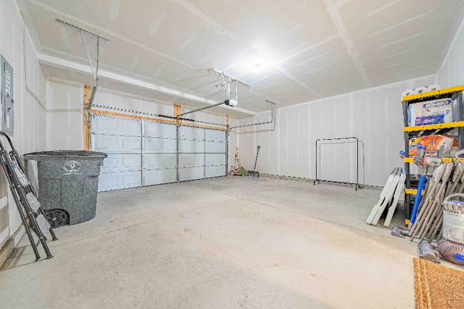 Building Photo - 824 Oyster Bay Dr