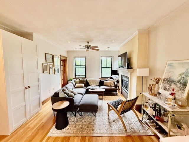 Building Photo - 13 Worcester St