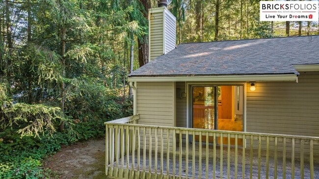 Building Photo - Live Steps from Microsoft | Stylish 2BR Condo with Fireplace & Parking