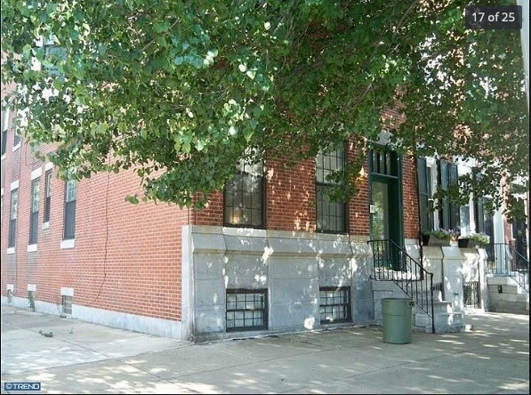 Building Photo - 1517 E Moyamensing Ave