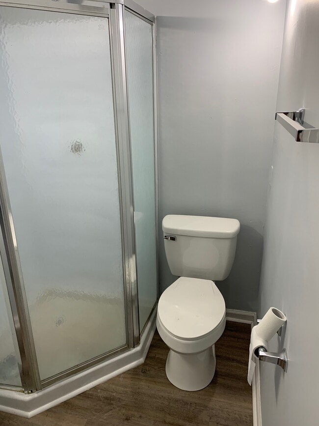 Building Photo - 953 Wells St