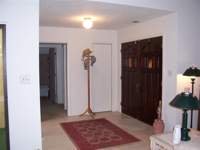 Building Photo - 106 Fulton Ave