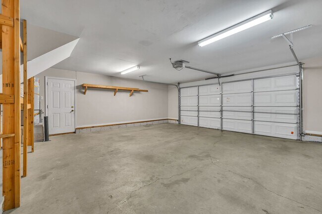 Building Photo - Spotless home for rent in sought after Fie...