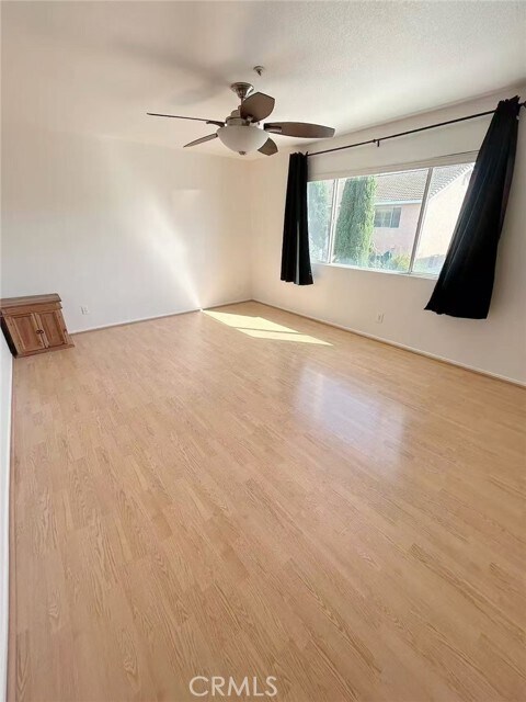 Building Photo - 15865 Flamingo Dr