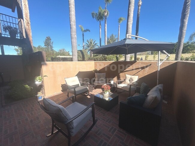 Building Photo - **Beautiful, Fully-Furnished 2 bed / 2.5 bath Townhome in Coastal Carlsbad - Available NOW**