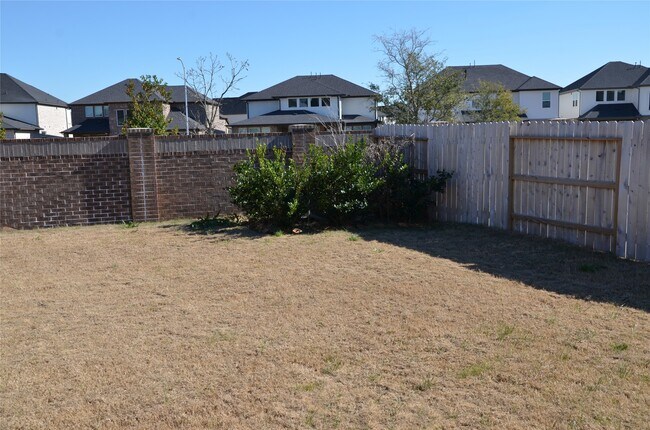 Building Photo - 9639 Lily Vis Ln