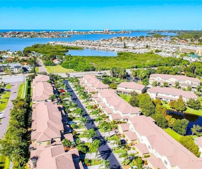 Building Photo - 11237 Kapok Grand Cir