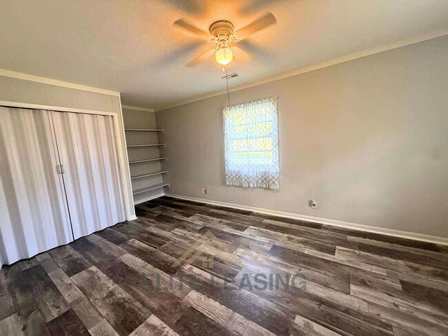 Building Photo - Charming 3BR, 1BA Available Now!