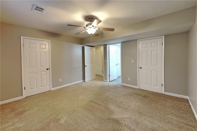 Building Photo - 4750 Jamerson Forest Cir