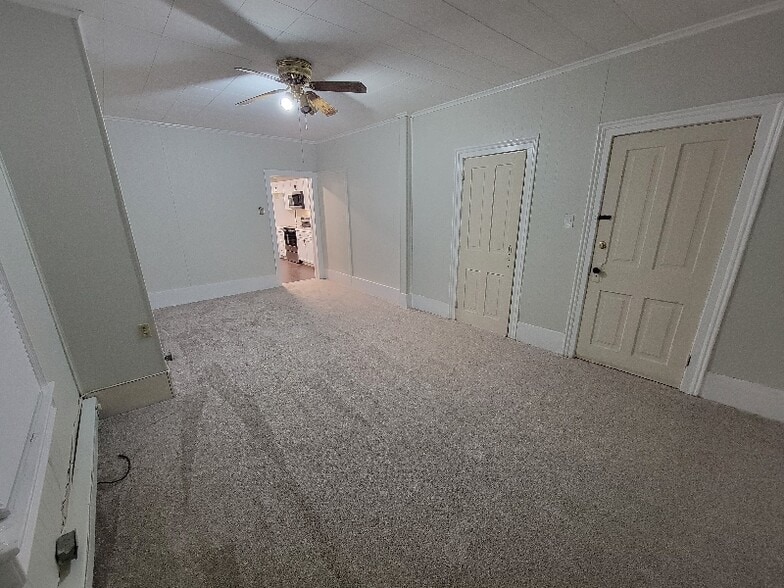 Building Photo - 214 Fulton St