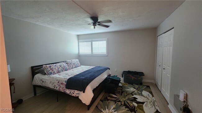 Building Photo - 2121 Collier Ave