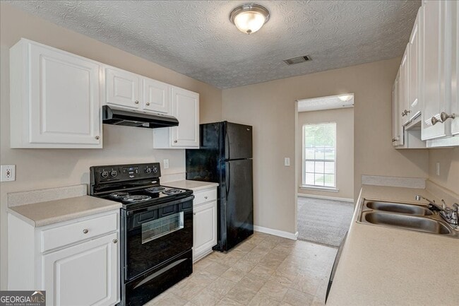 Building Photo - 1475 Trafalgar Way