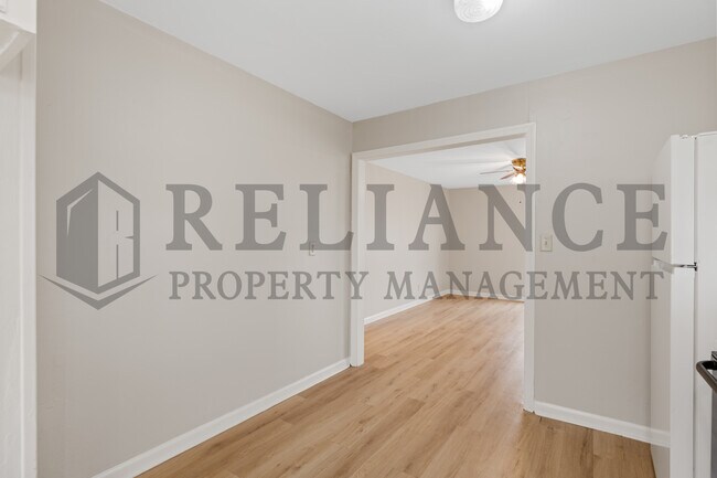 Building Photo - 1422 S Meridian Ave