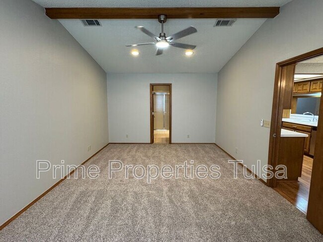 Building Photo - 9715 S 92nd E Ave