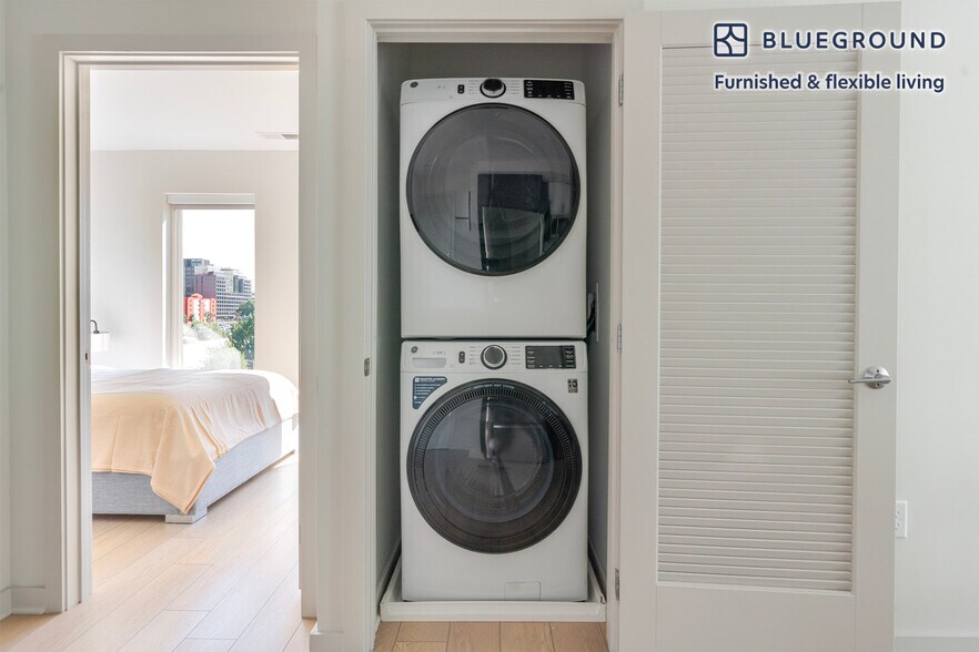 Building Photo - 60 I St SW