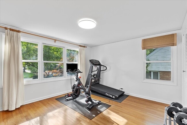 Building Photo - 40 Williamsburg Rd