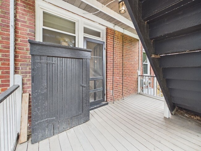 Building Photo - 3543 Grove Ave