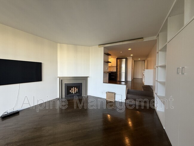 Building Photo - 1255 California St
