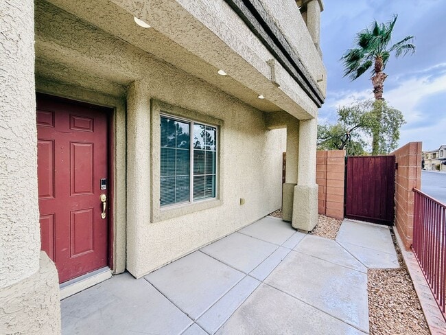 Building Photo - Gated Community Home in Centennial Hills!