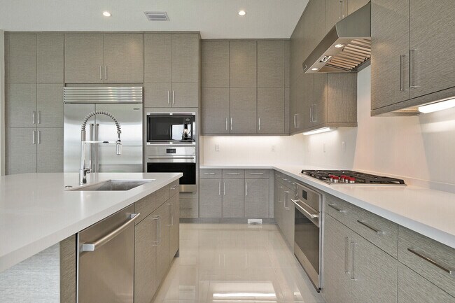 Building Photo - 8068 Laurel Falls Dr