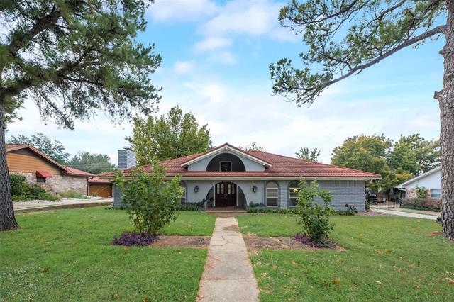 Primary Photo - 433 Circleview Dr S