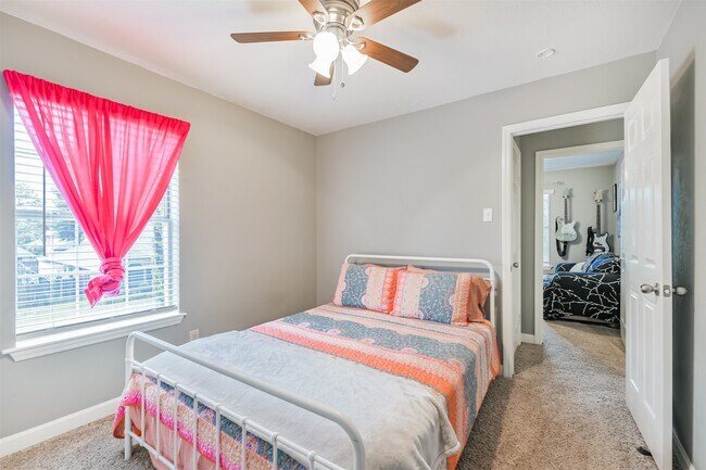 Building Photo - 20422 Maple Meadows Ct