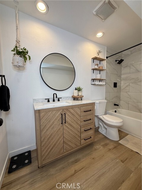 Building Photo - 9116 Marina Pacifica Dr N