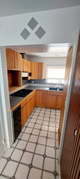 Building Photo - 1631 Van Horne Ln