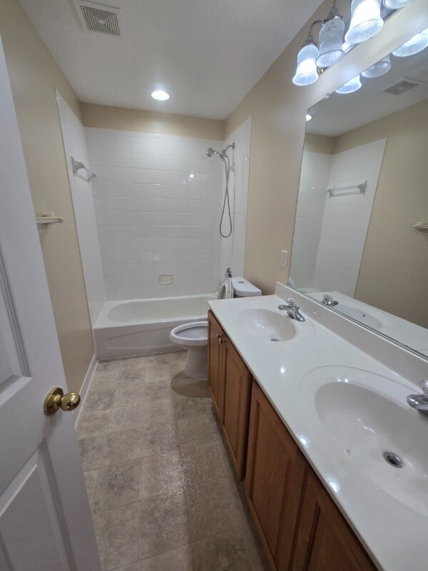 Building Photo - 5653 Cabinwood Ct