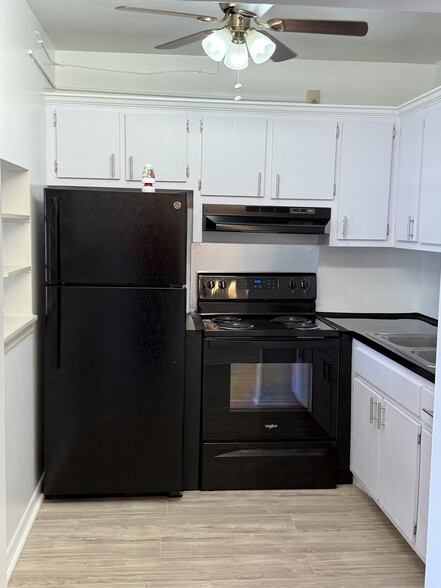 All New Appliance - 2960 Lake Osborne Dr