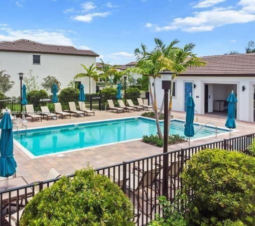 Building Photo - 15927 SW 2nd Pl