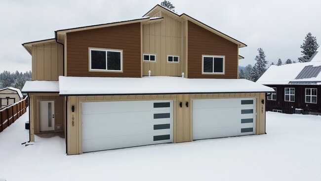 Building Photo - 1967 S Cherry Ln