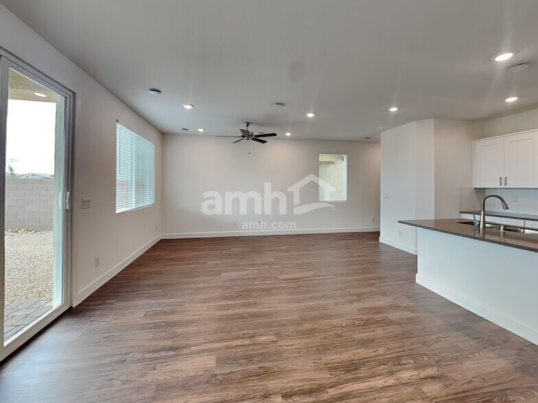 Building Photo - 9162 Liberty Cap Ct