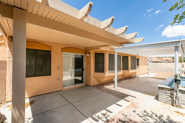Building Photo - 4105 Demoline Cir