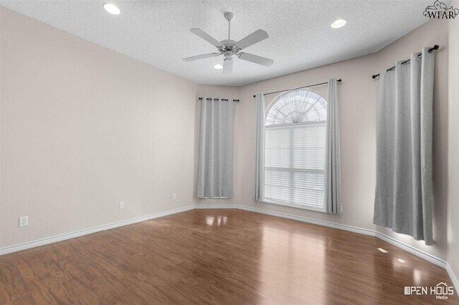 Building Photo - 5510 Long Leaf Dr