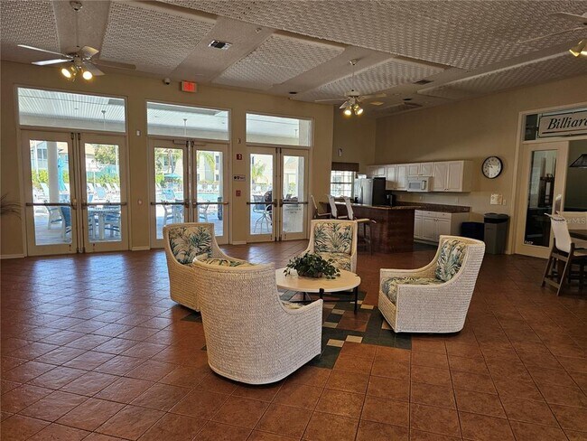 Building Photo - 4250 Players Pl