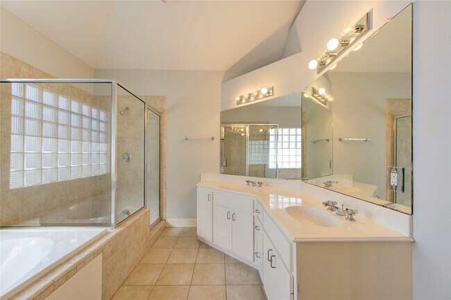 Building Photo - 3604 Omeara Dr