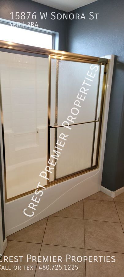 Building Photo - 15876 W Sonora St