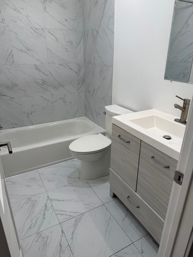 Building Photo - 1755 Filbert St