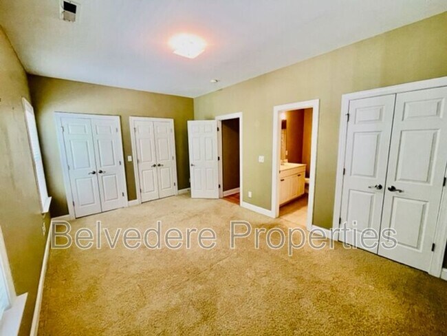 Building Photo - 67 Rhododendron Dr