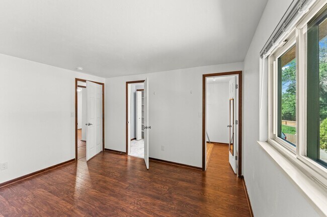 Building Photo - 4025 N Carefree Cir