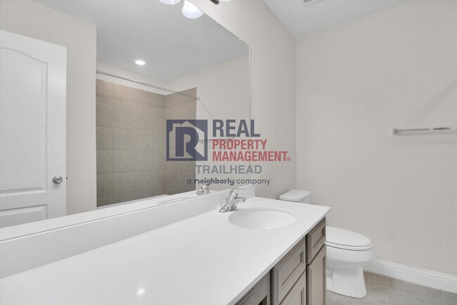 Building Photo - Beautiful 4 Bedroom/2 Bath Open Concept Home