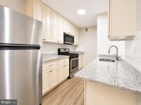 Building Photo - 5340 Holmes Run Pkwy
