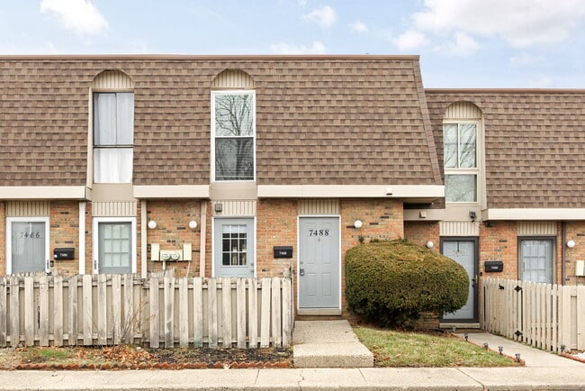 Building Photo - 7488 Country Brook Dr