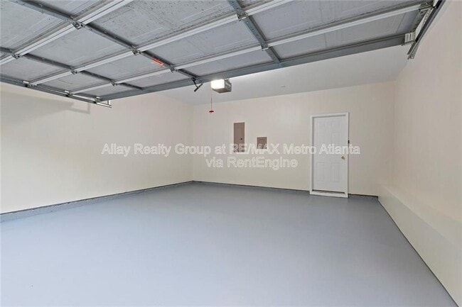 Building Photo - 3300 Suttles Dr SW