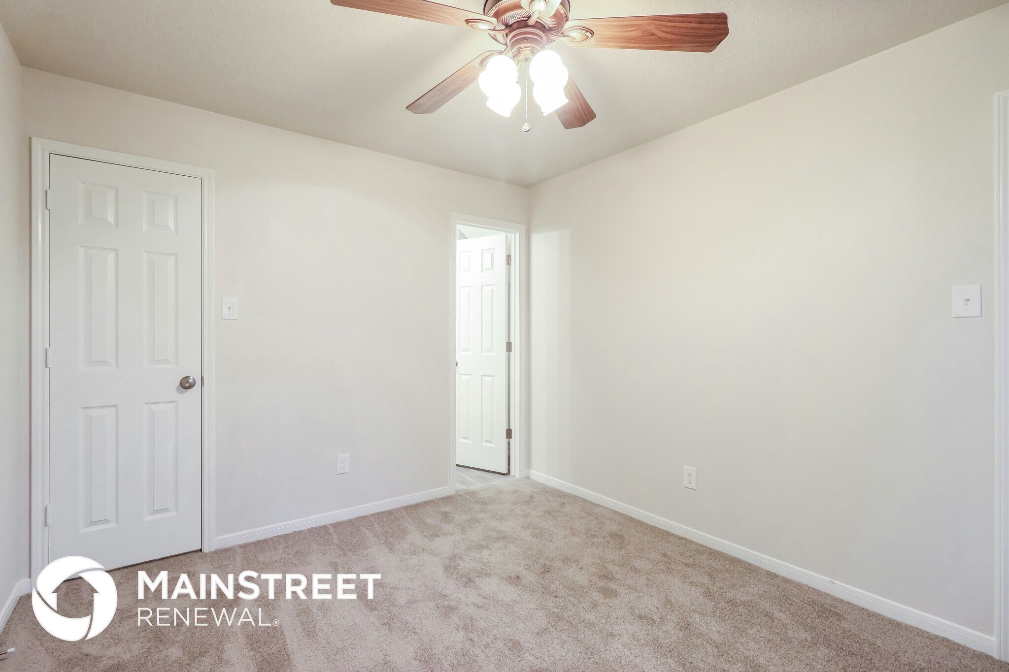 Building Photo - 16700 Foursquare Dr