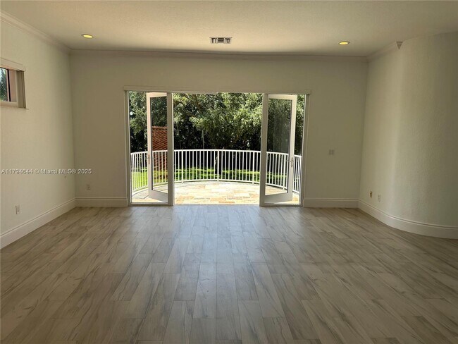 Building Photo - 10600 SW 69th Ave